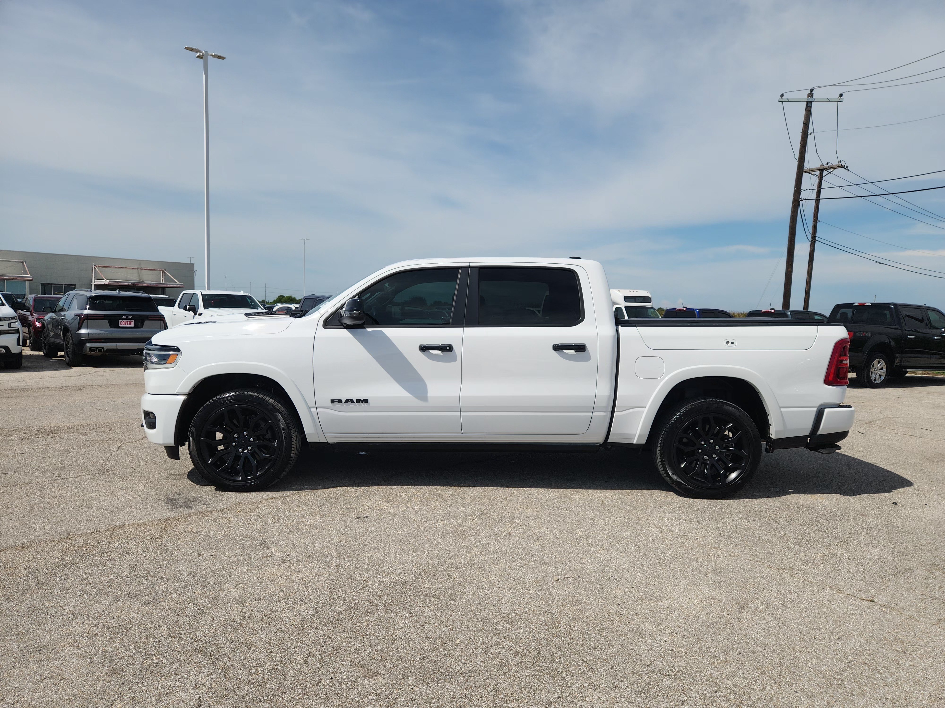 Used 2025 RAM 1500 Limited AWD/4WD image 4