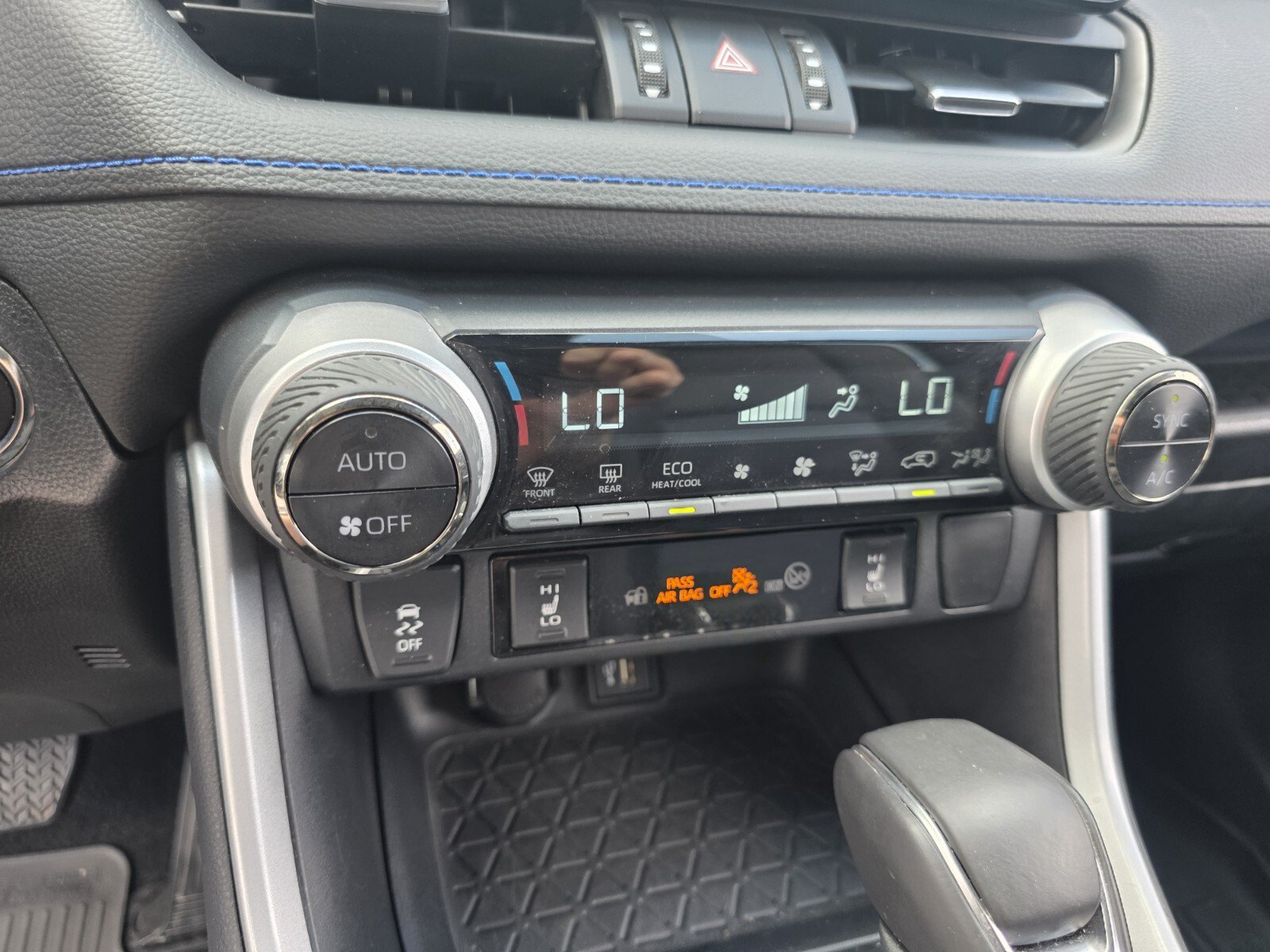Certified 2024 Toyota RAV4 XSE AWD/4WD image 23