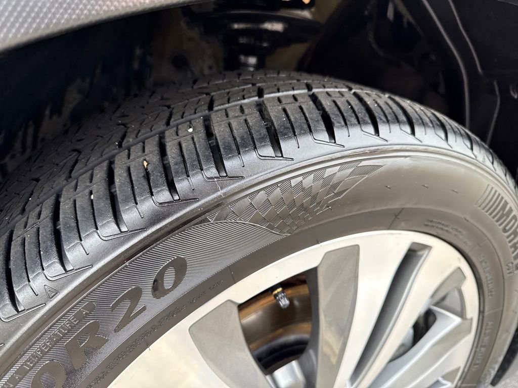 Used 2019 Subaru Ascent Premium w/ Popular Package #2 image 28