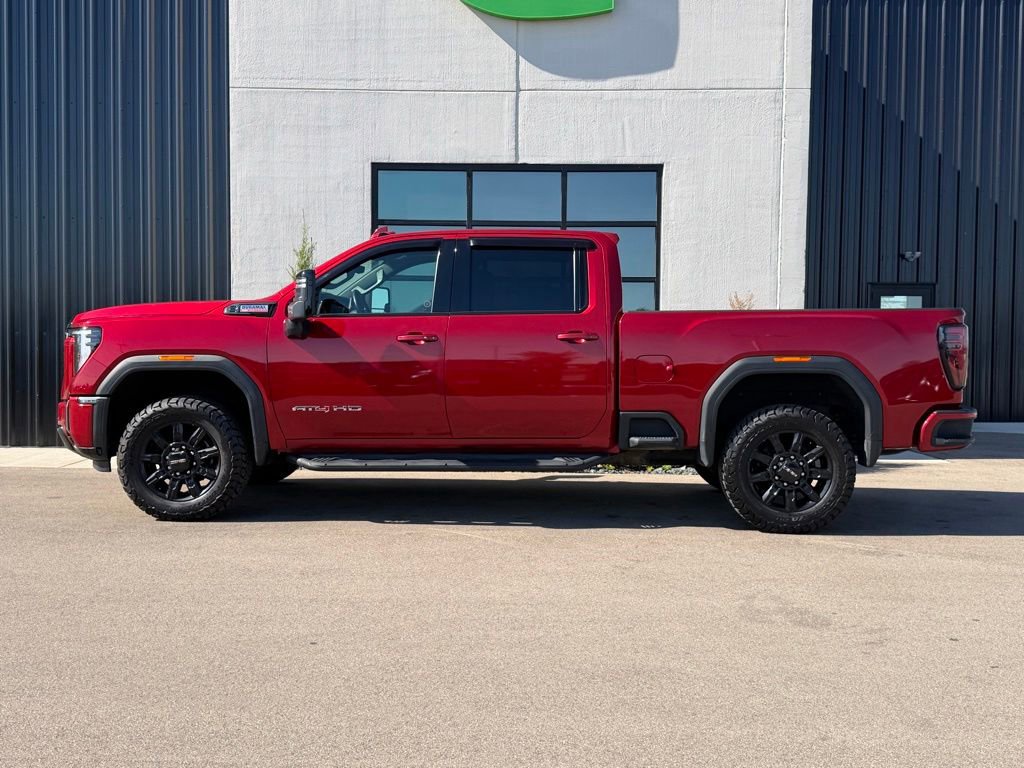 Used 2024 GMC Sierra 2500 AT4 w/ Technology Package AWD/4WD image 2