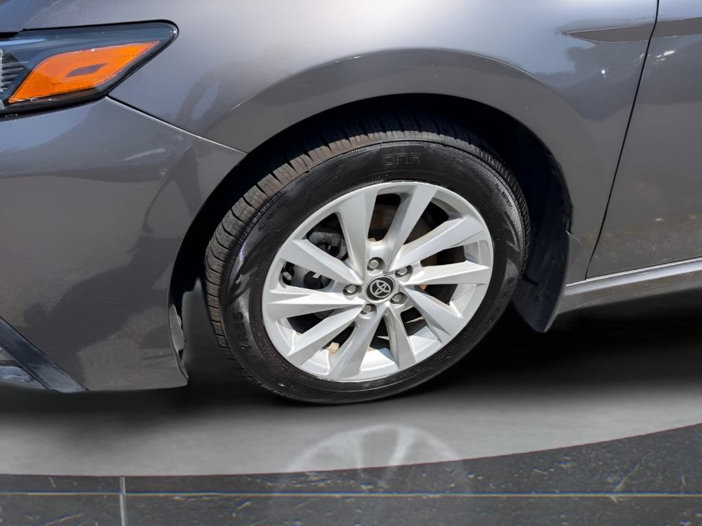 Used 2024 Toyota Camry SE FWD image 11