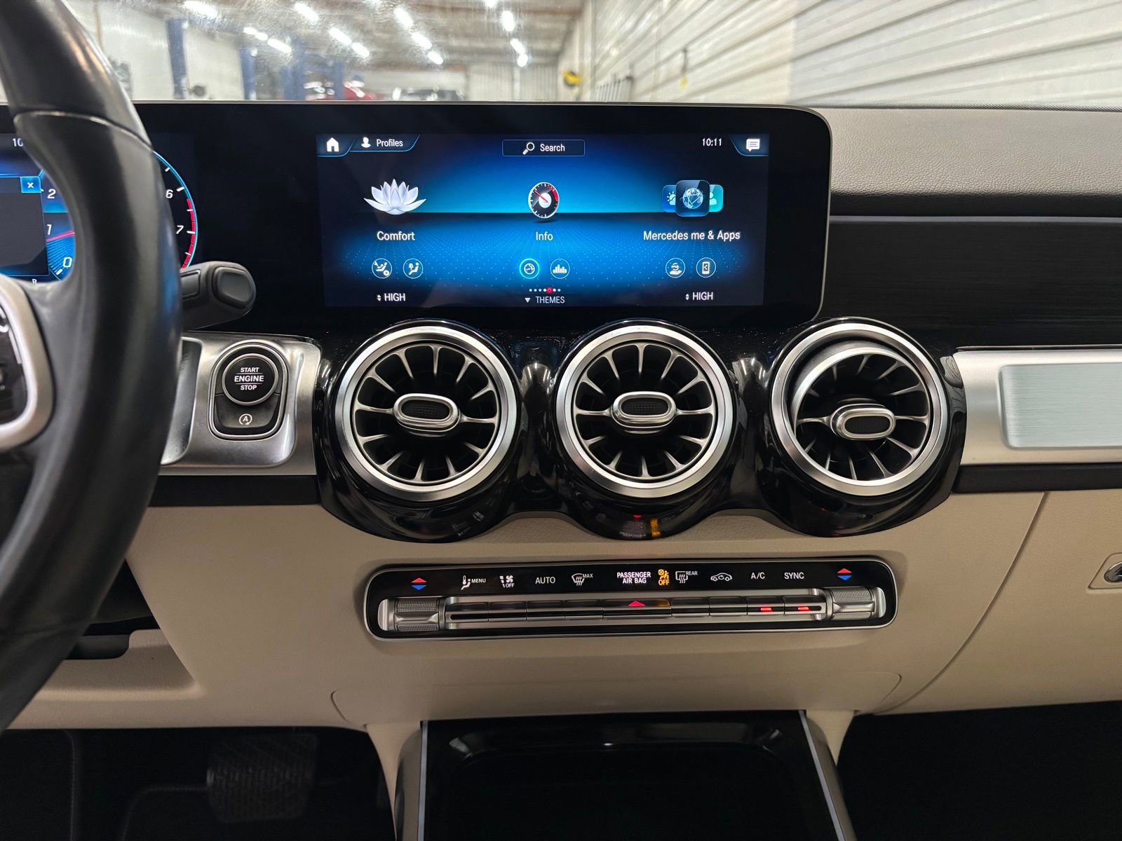 Used 2021 Mercedes-Benz GLB 250 4MATIC image 18