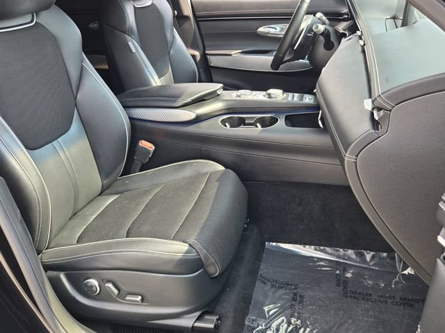Used 2023 Genesis GV70 2.5T w/ Sport Prestige Package AWD/4WD image 16