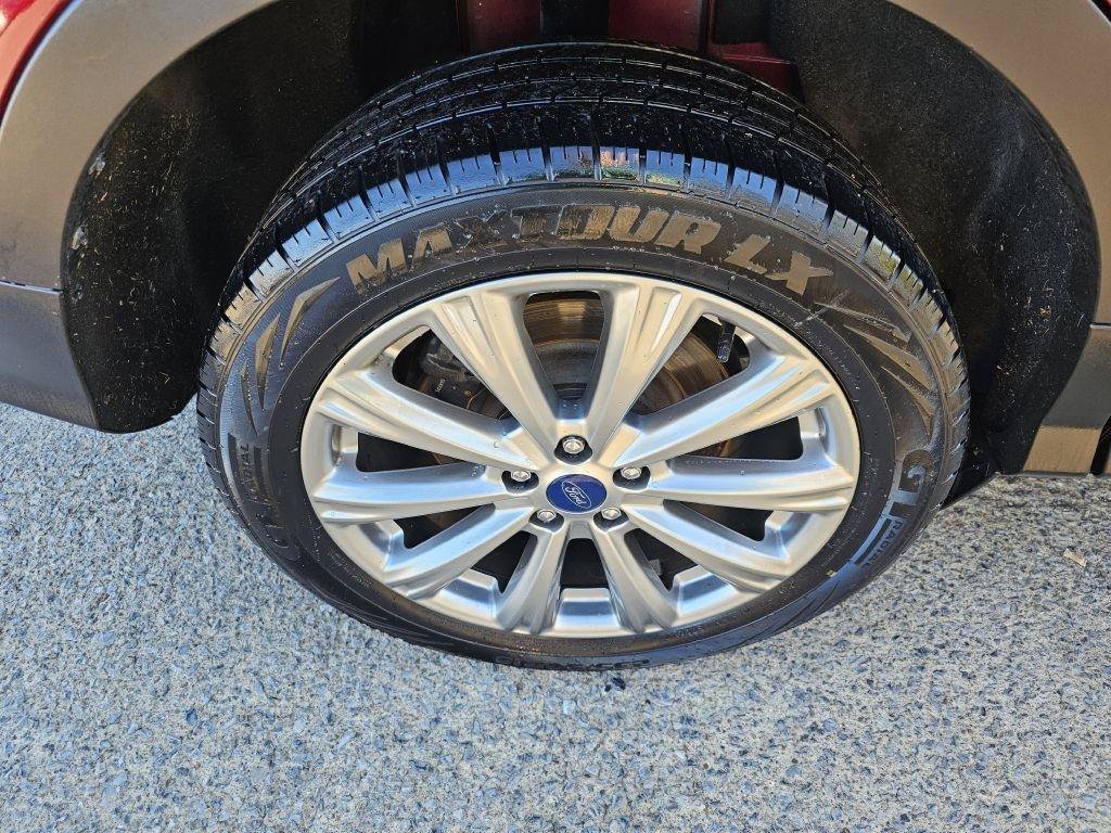 Used 2017 Ford Escape Titanium AWD/4WD image 12