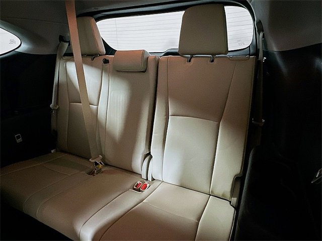 Used 2023 Toyota Highlander Limited image 28