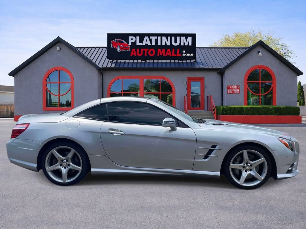Used 2013 Mercedes-Benz SL 550 w/ Premium Pkg image 4
