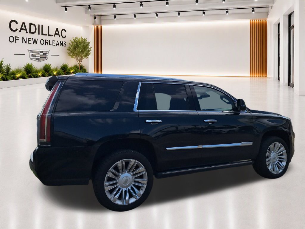 Used 2017 Cadillac Escalade Platinum AWD/4WD image 5