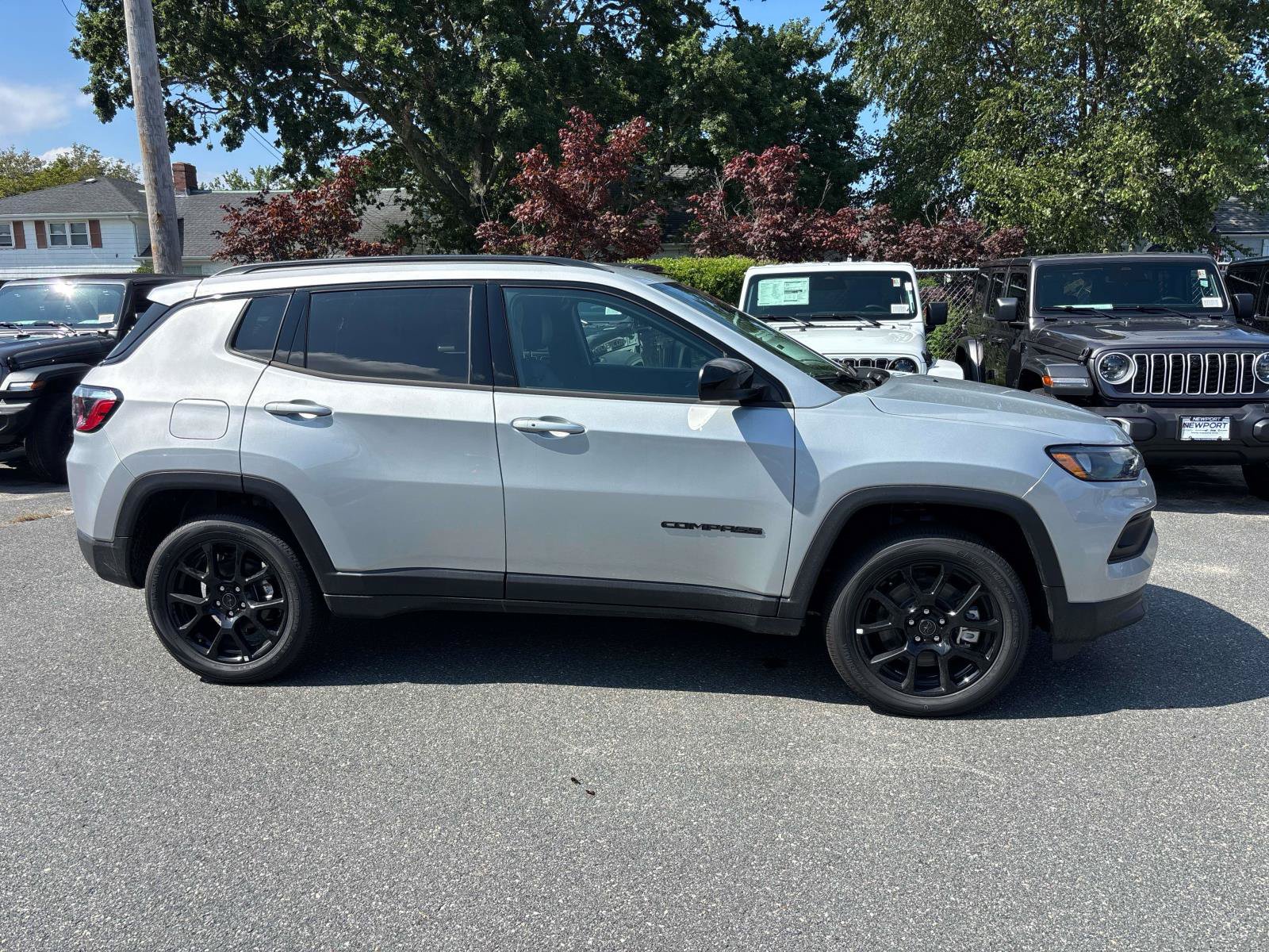 New 2026 Jeep Compass Latitude AWD/4WD image 2
