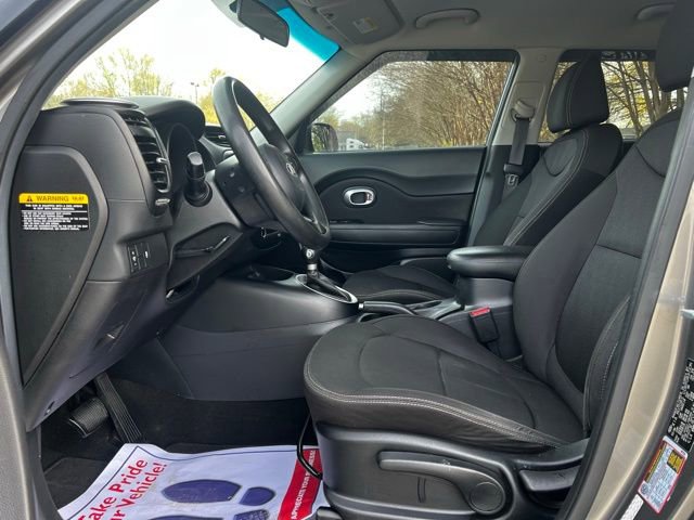 Used 2017 Kia Soul image 11