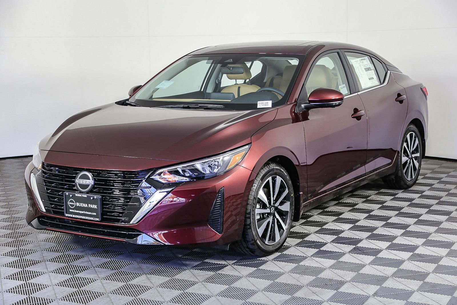 Used 2025 Nissan Sentra SV w/ SV Premium Package image 5