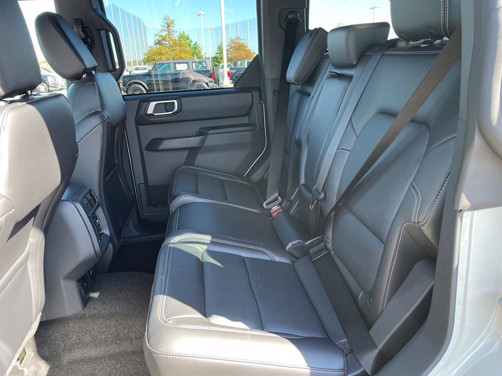 New 2026 Ford Bronco Outer Banks w/ Sasquatch Package AWD/4WD image 25