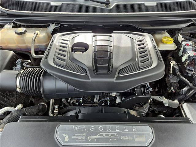Used 2023 Jeep Wagoneer L Series II AWD/4WD image 24