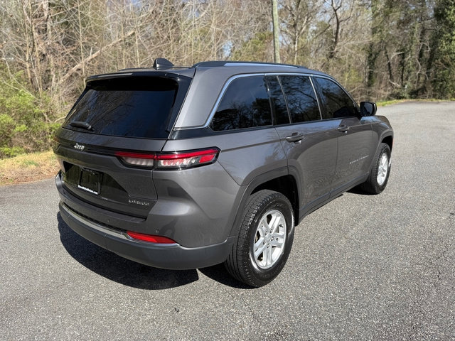 Used 2023 Jeep Grand Cherokee Laredo w/ Luxury Tech Group I image 6