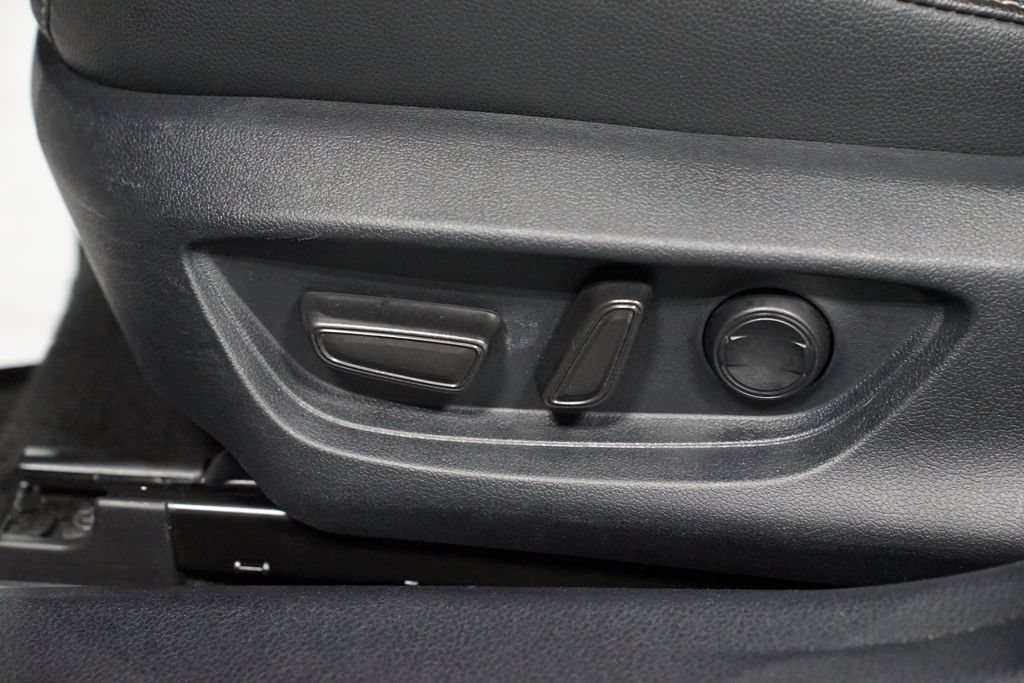 Certified 2025 Toyota Camry SE FWD image 34