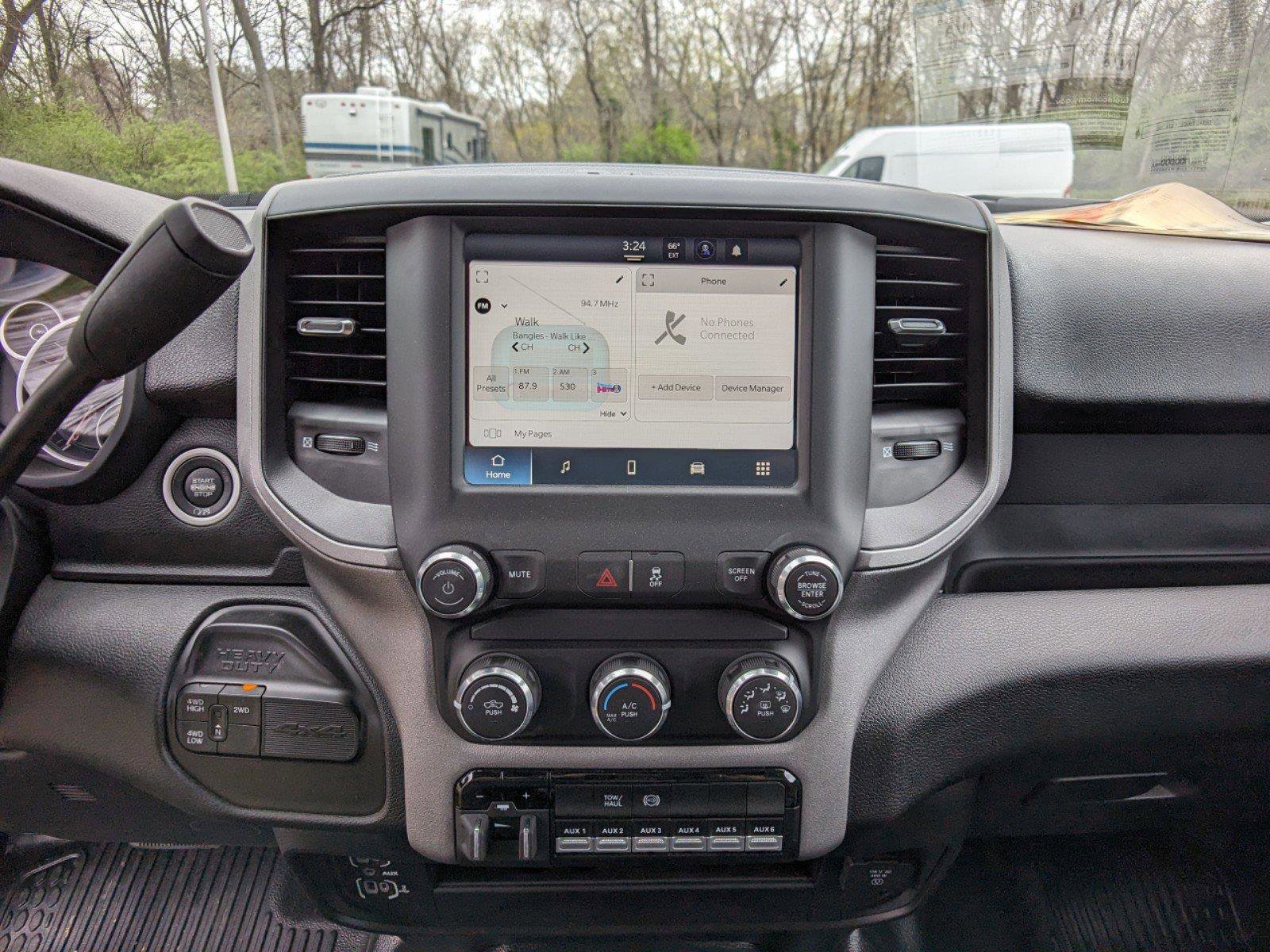 New 2024 RAM 3500 Tradesman w/ Chrome Appearance Group image 18