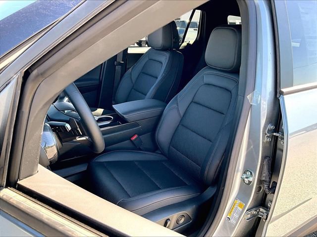 New 2026 Chevrolet Equinox LT w/ Convenience Package II FWD image 10