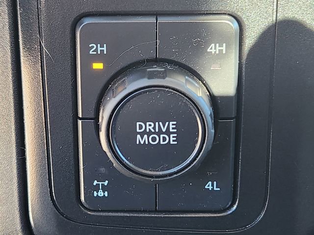 Used 2024 Ford F350 XLT w/ FX4 Off-Road Package image 24