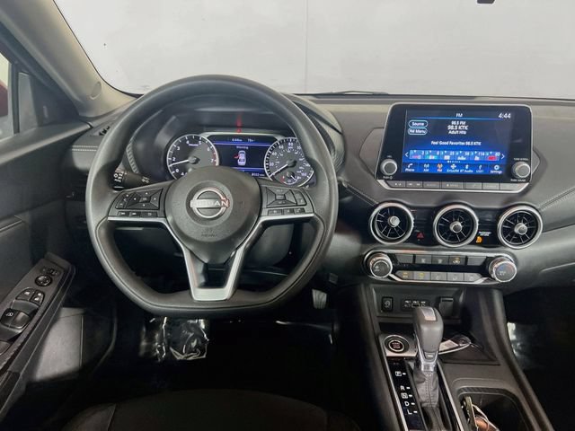 Used 2024 Nissan Sentra SV FWD image 15