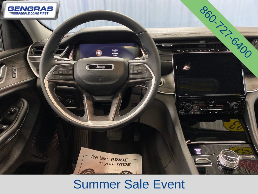 Used 2023 Jeep Grand Cherokee L Limited AWD/4WD image 33
