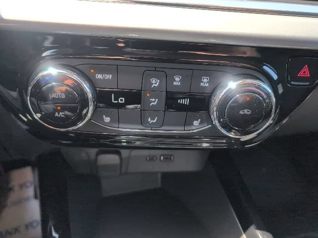 Used 2026 Chevrolet Trax LT w/ Driver Confidence Package FWD image 29