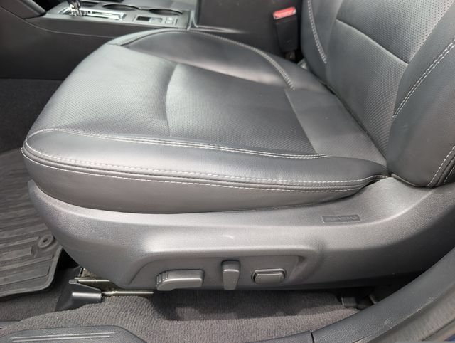 Used 2019 Subaru Outback 2.5i Limited AWD/4WD image 17