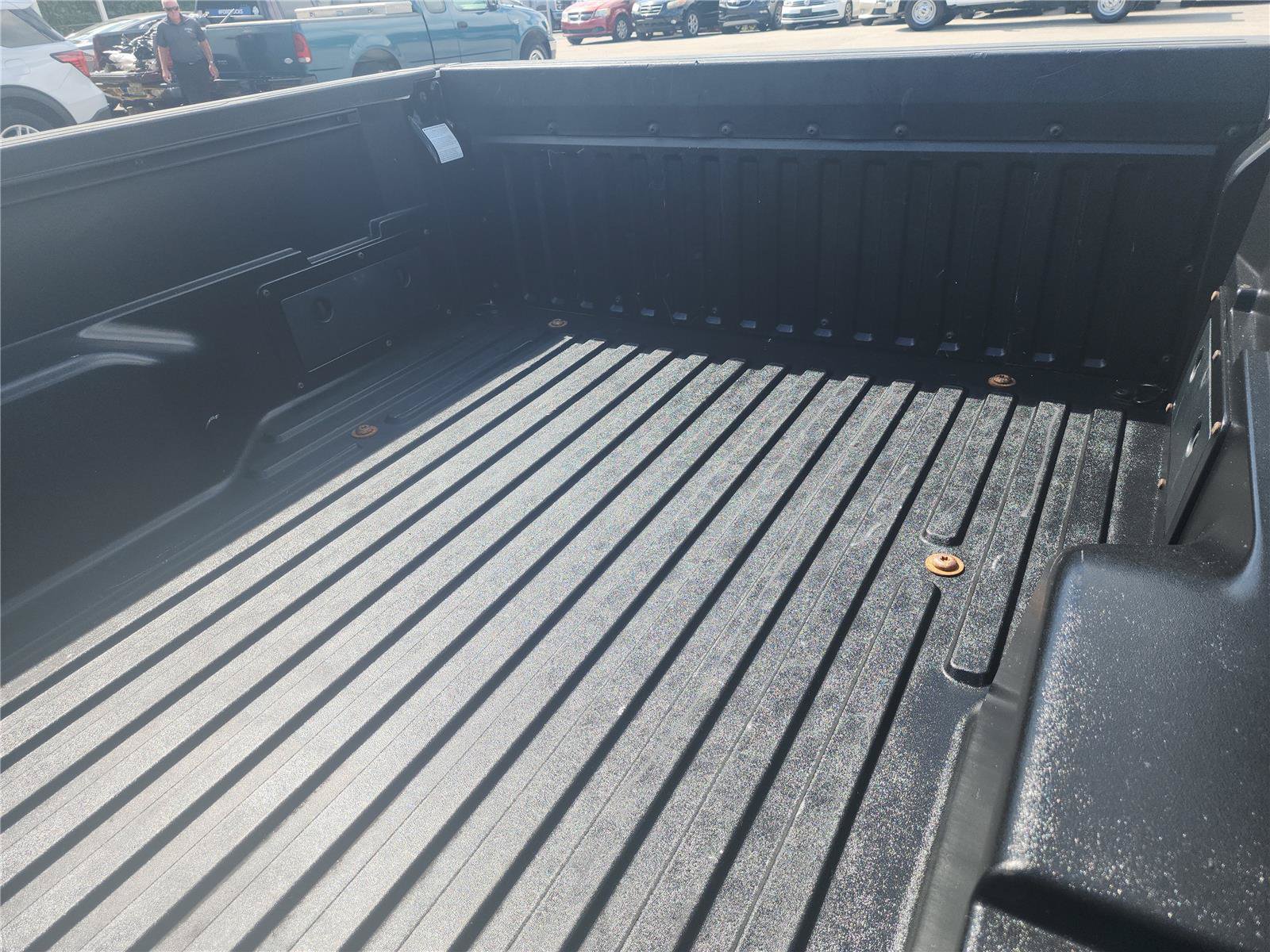 Used 2017 Toyota Tacoma SR5 w/ SR5 Appearance Package (SM) RWD image 22