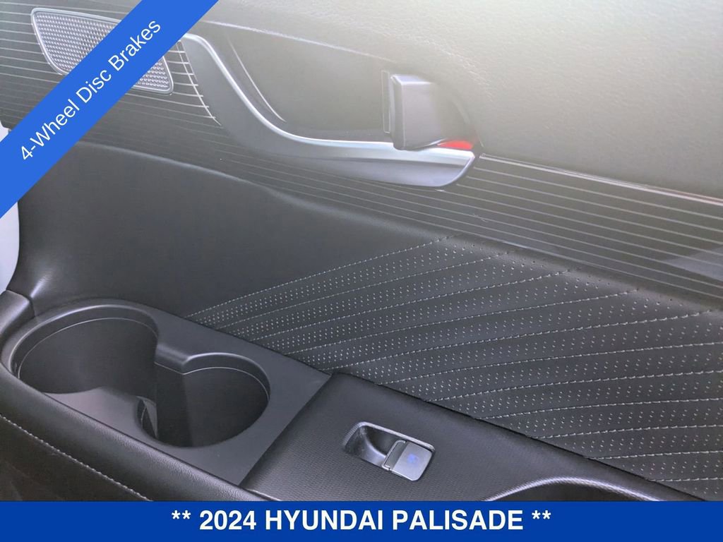 Used 2024 Hyundai Palisade Calligraphy image 35