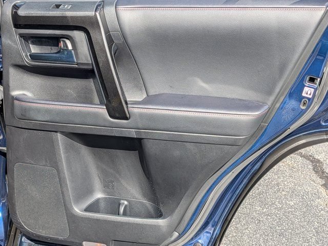 Used 2020 Toyota 4Runner TRD Off-Road Premium w/ Moonroof Package AWD/4WD image 15