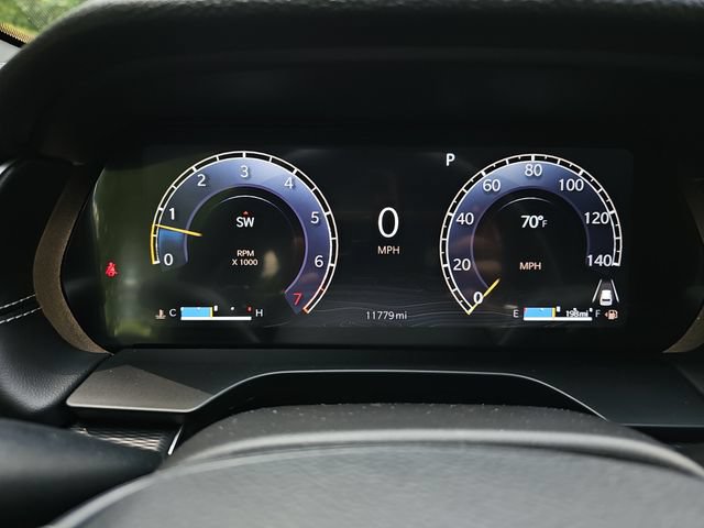 Used 2025 Jeep Grand Cherokee Altitude AWD/4WD image 11