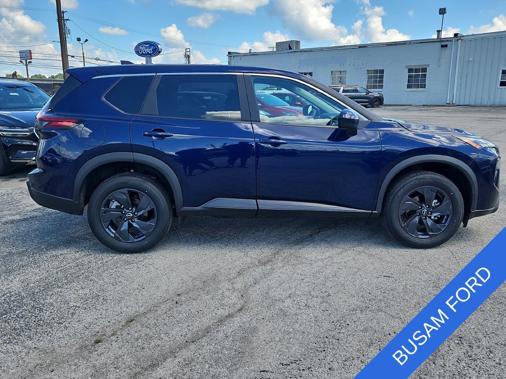 Used 2026 Nissan Rogue SV FWD image 31