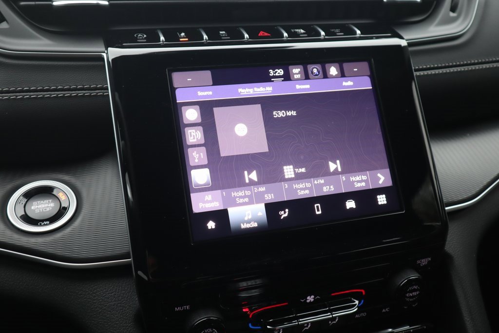 New 2025 Jeep Grand Cherokee L Laredo image 5