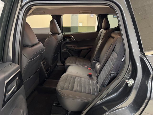New 2025 Mitsubishi Outlander SE AWD/4WD image 19