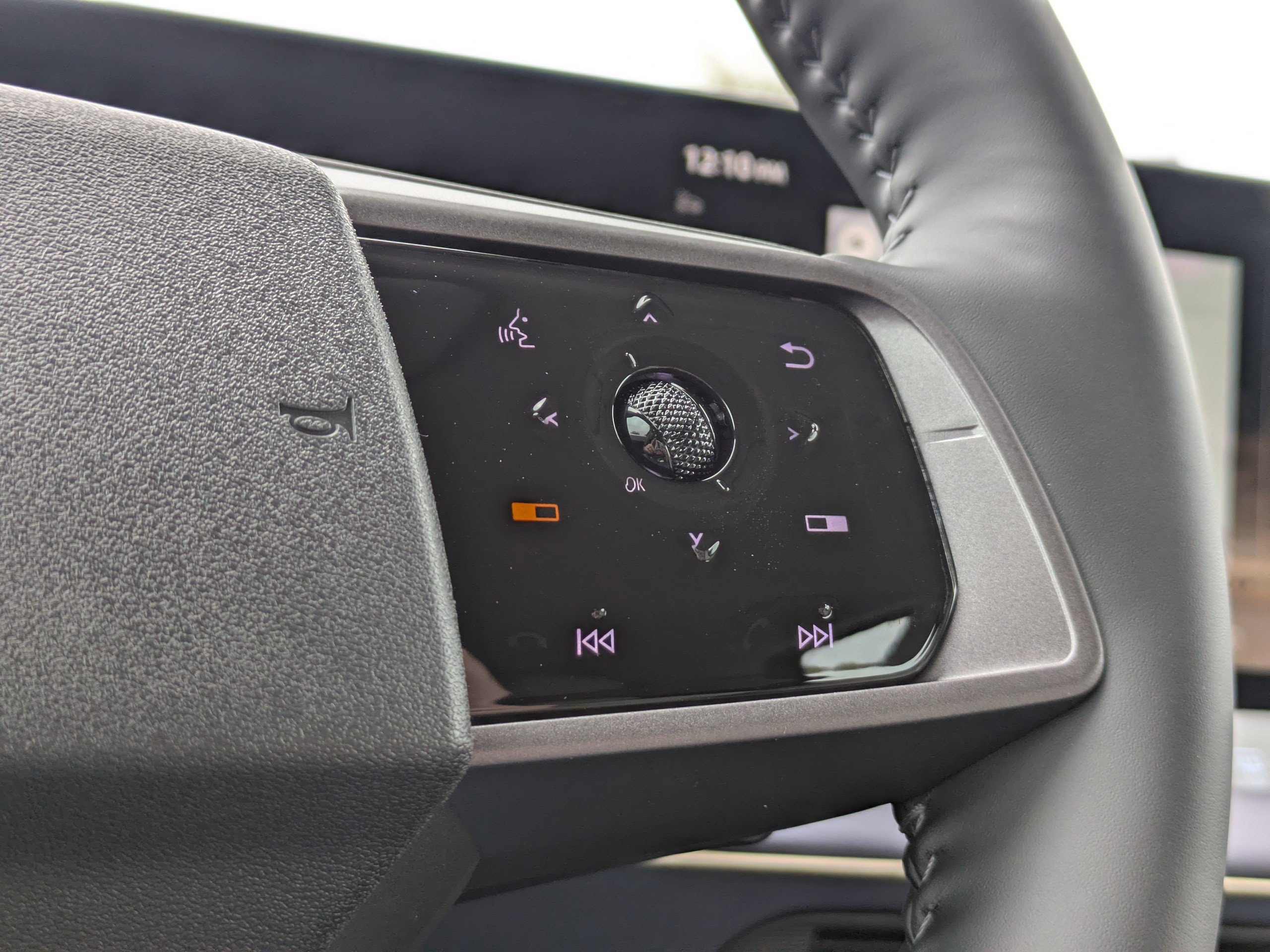 New 2026 Nissan Leaf SV+ image 29