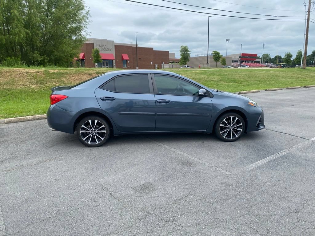 Used 2017 Toyota Corolla SE w/ Body Protection Package FWD image 8