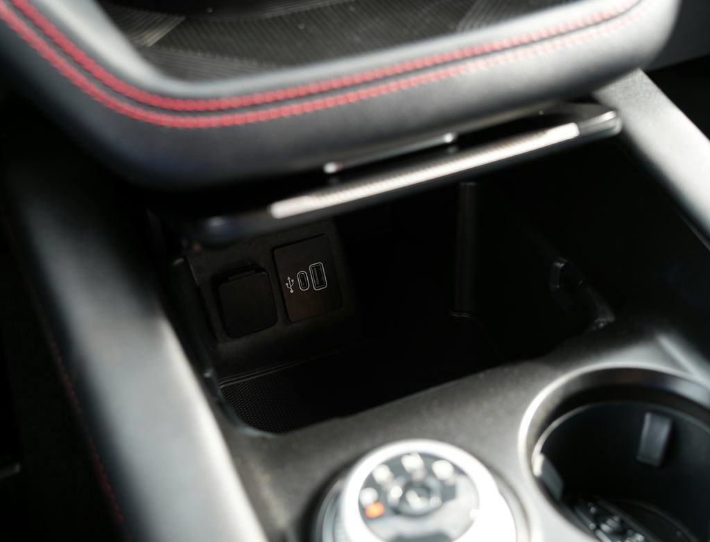 Used 2025 Ford Explorer ST-Line RWD image 16