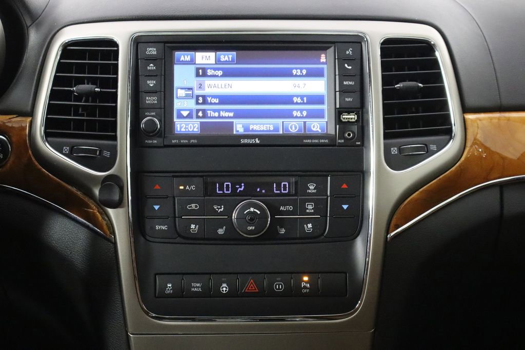 Used 2012 Jeep Grand Cherokee Overland AWD/4WD image 28