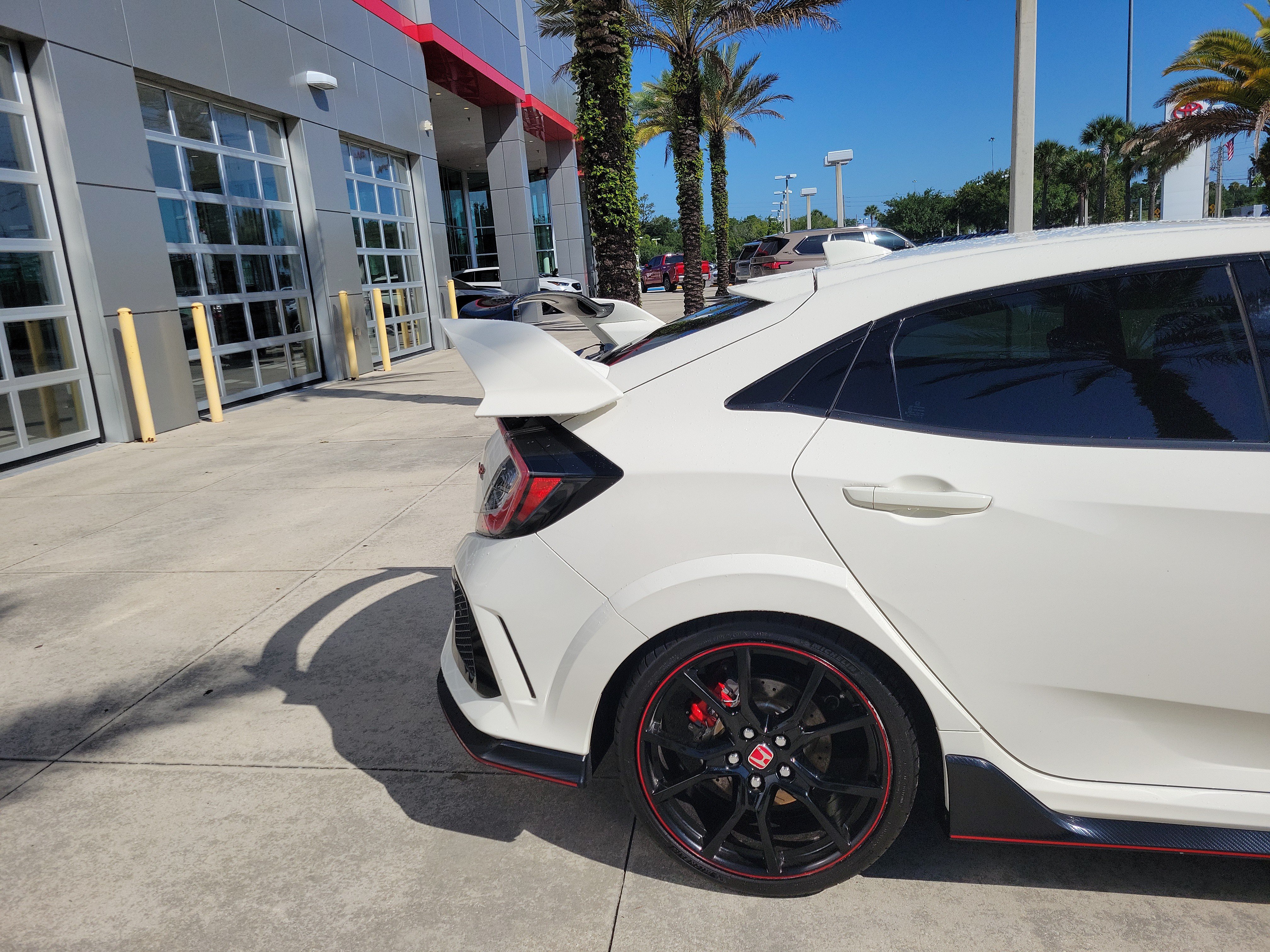 Used 2019 Honda Civic Type R image 6