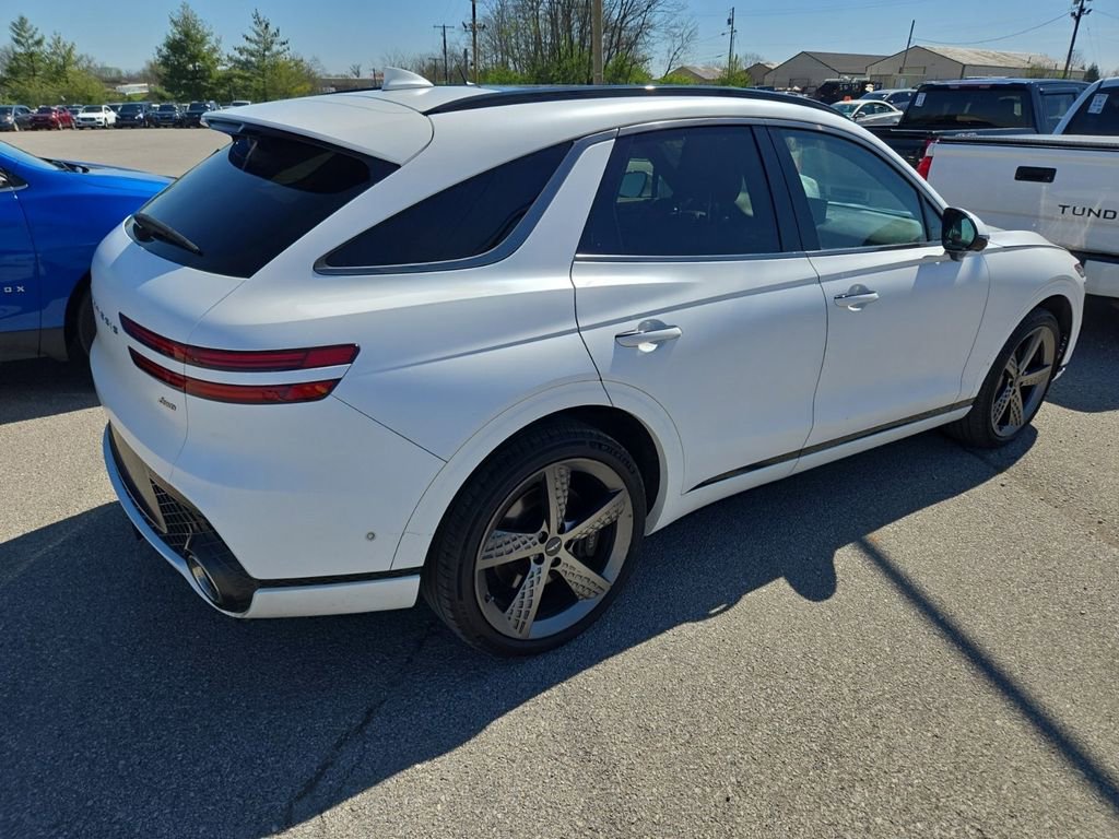 Used 2023 Genesis GV70 2.5T w/ Sport Prestige Package image 6