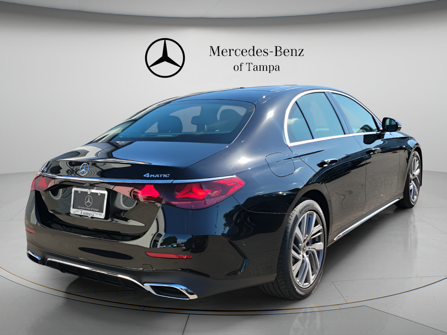New 2027 Mercedes-Benz E 450 4MATIC Sedan image 3