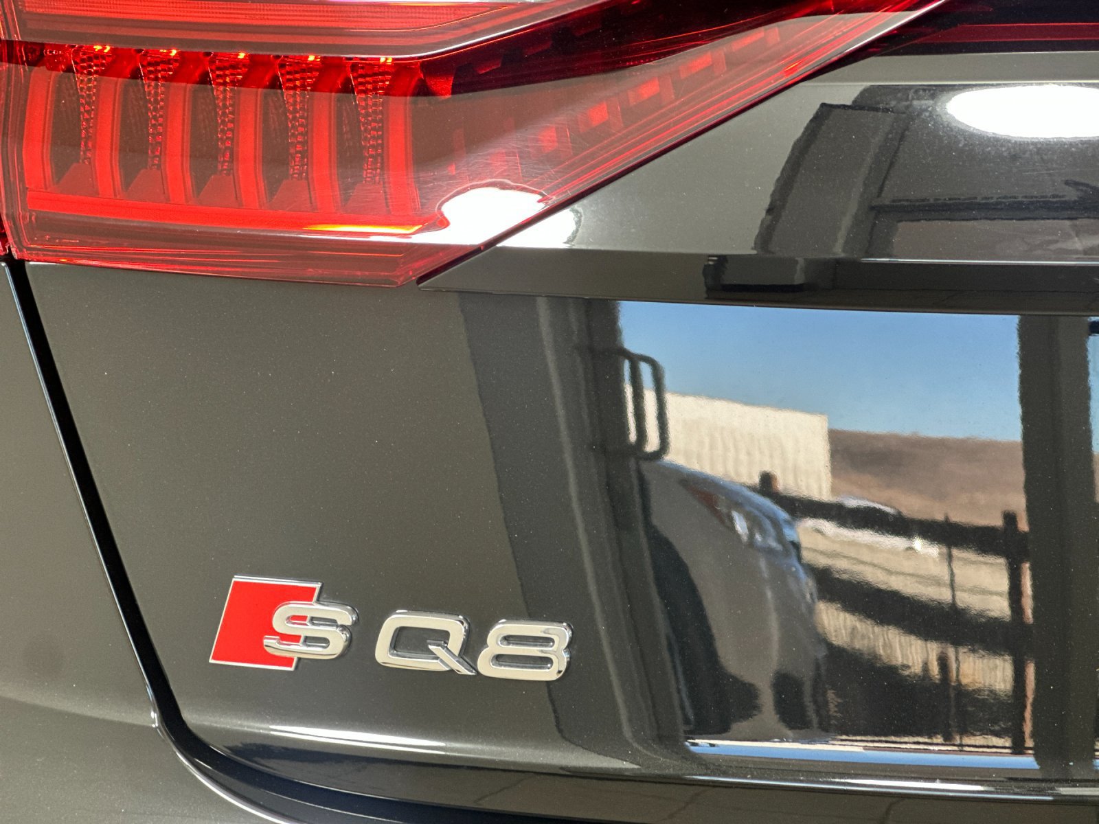 Used 2023 Audi SQ8 Prestige w/ Prestige Package AWD/4WD image 26