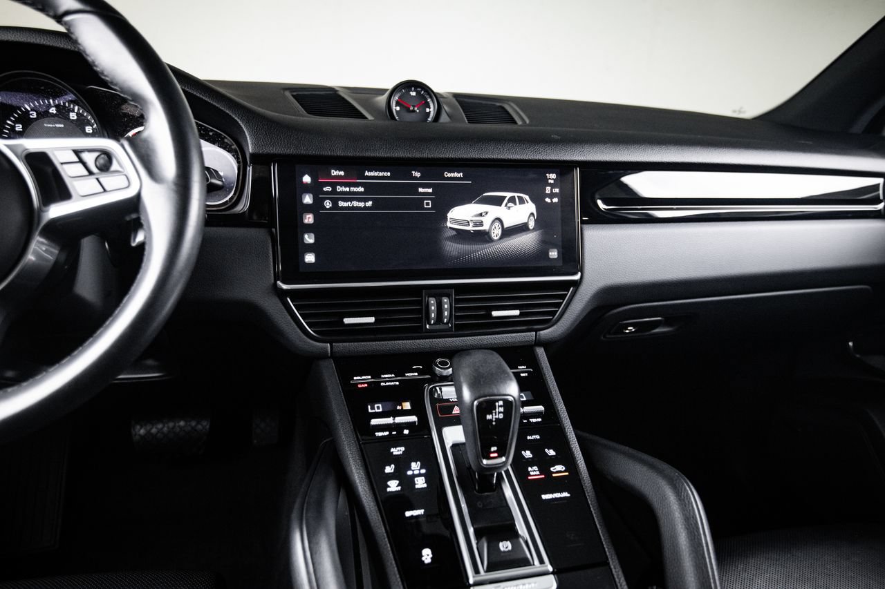Certified 2023 Porsche Cayenne Platinum Edition AWD/4WD image 19