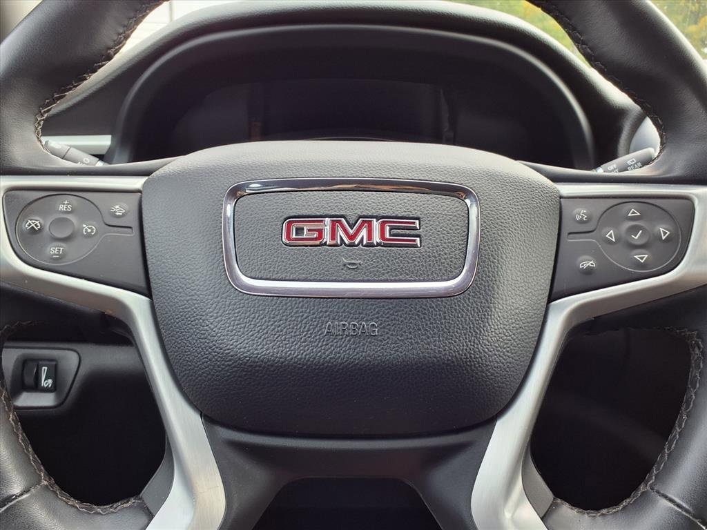 Used 2023 GMC Acadia SLT image 17