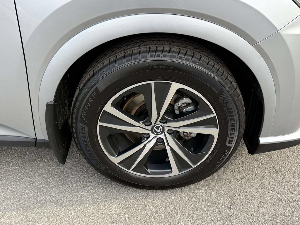 Used 2024 Lexus RX 350 Premium w/ Accessory Package (Z1) AWD/4WD image 7