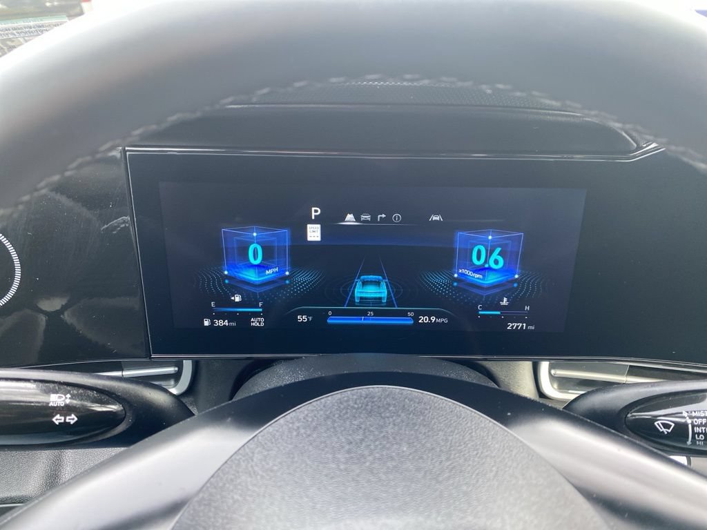 New 2025 Hyundai Elantra SEL FWD image 16