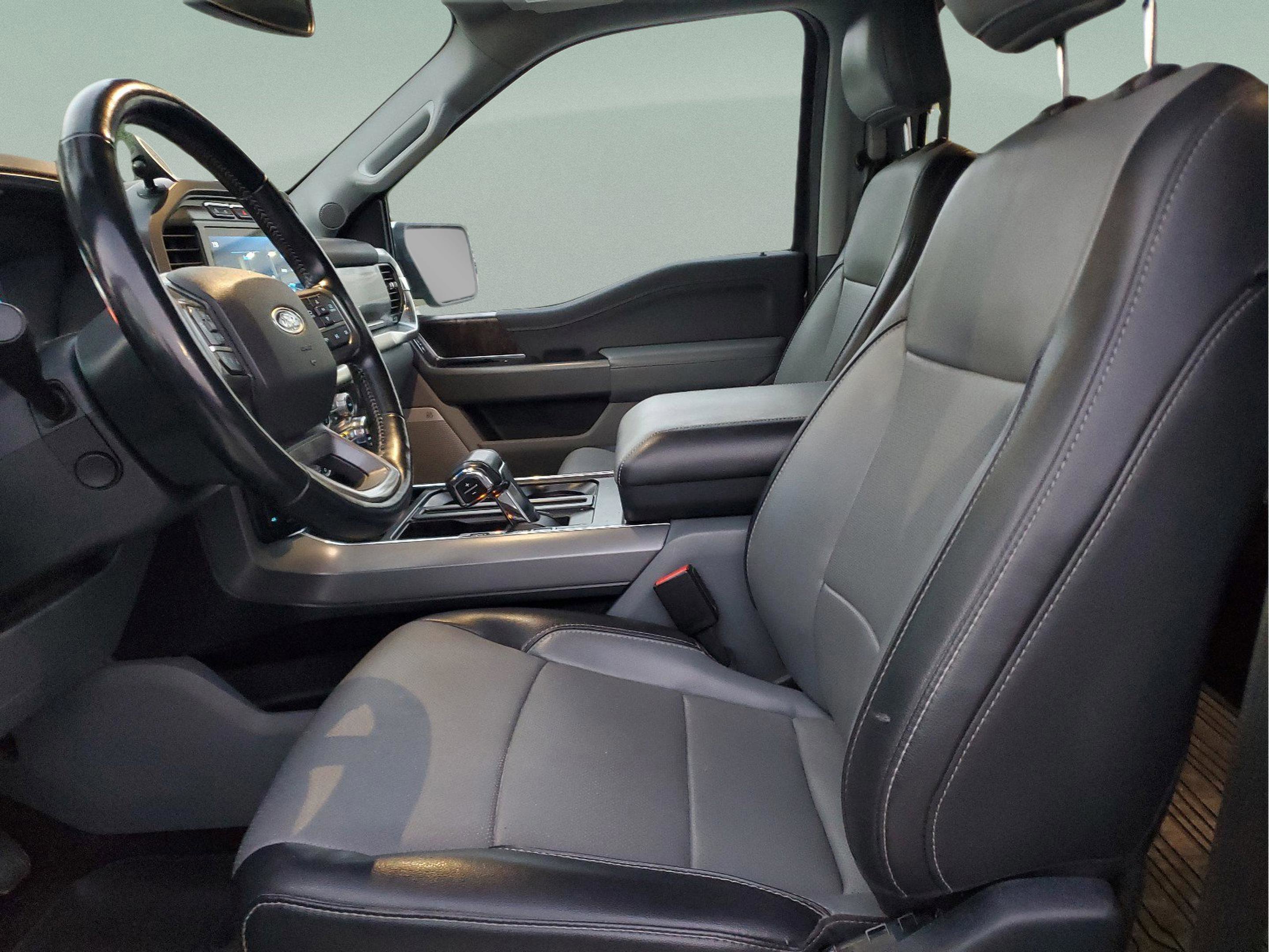 Used 2021 Ford F150 Lariat w/ Equipment Group 502A High image 19