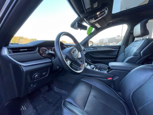 Used 2021 Jeep Grand Cherokee L Overland w/ Luxury Tech Group IV image 13