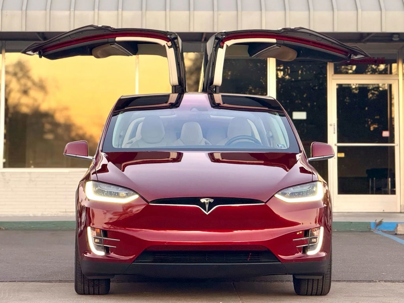 Used 2016 Tesla Model X Performance image 3
