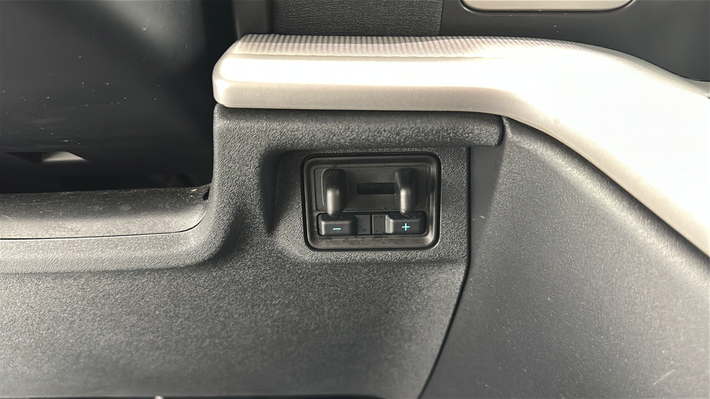Used 2025 Ford Expedition Max Active AWD/4WD image 20