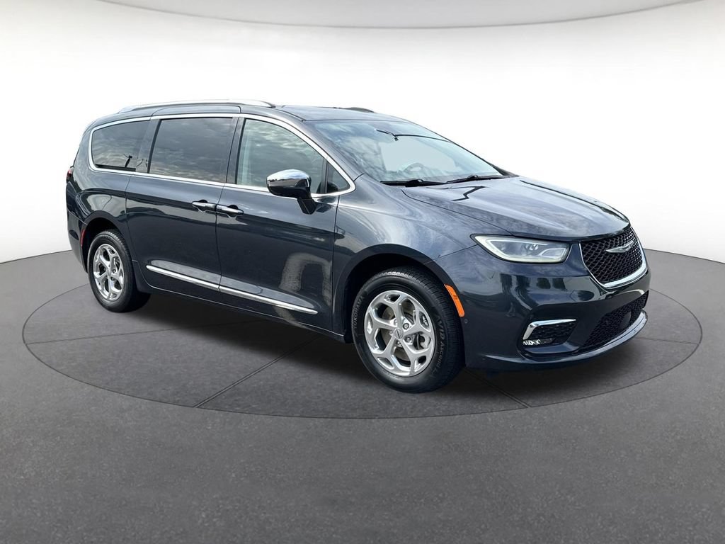 Certified 2021 Chrysler Pacifica Limited w/ Uconnect Theater Family Group AWD/4WD image 8