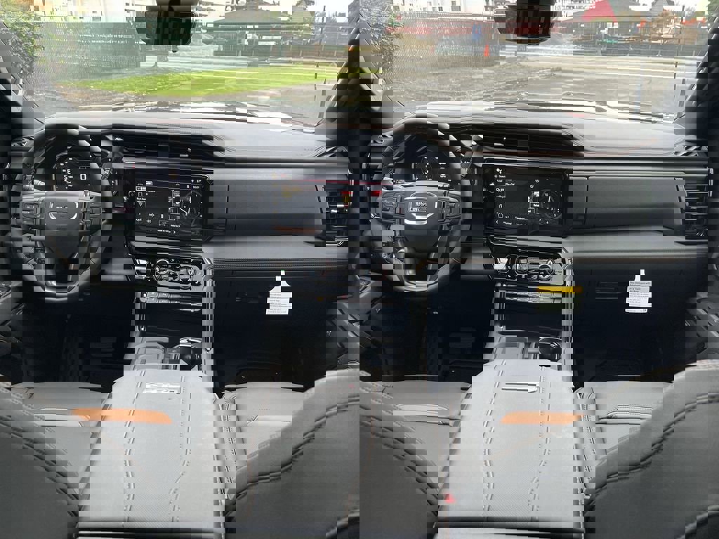 New 2026 GMC Sierra 2500 AT4 w/ AT4 Premium Plus Package image 21